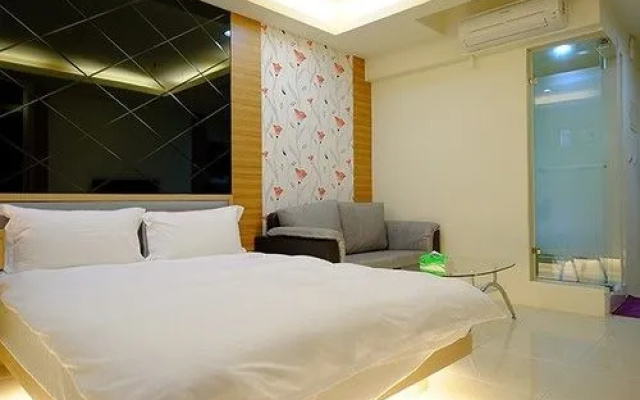 Nora Hostel