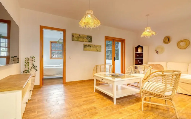 Special Home w Tropical Garden Near Seaside