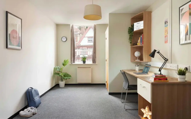 Student Only Transom House