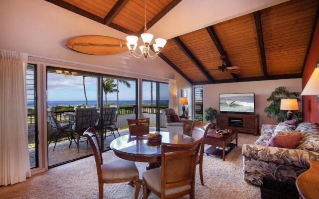 Wailea Ekolu, #312 1 Bedroom Condo by RedAwning