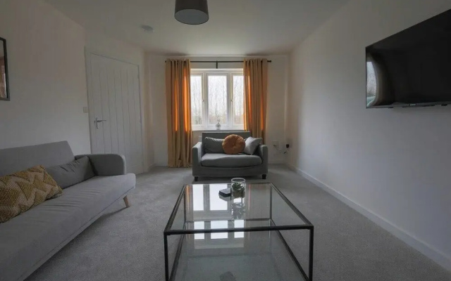 The Haven Modern 4-bed Home With Garden