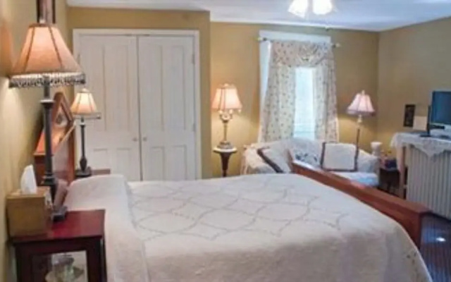 The Red Hook Country Inn