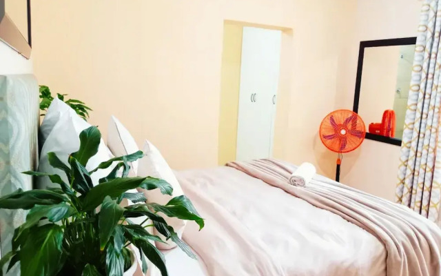 Budget Stays At Olivia Pines Guesthouse
