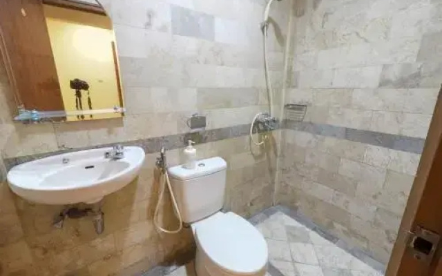 Rhiz Guest House Tebet(Rhiz Guest House Tebet Mitra)