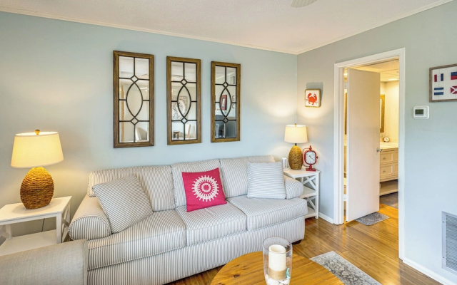 Golfer's Getaway! Modern Diamondhead Condo