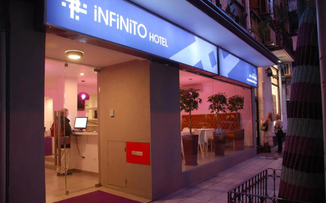 Отель Infinito