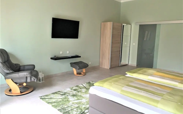Apartment Garten near Airport