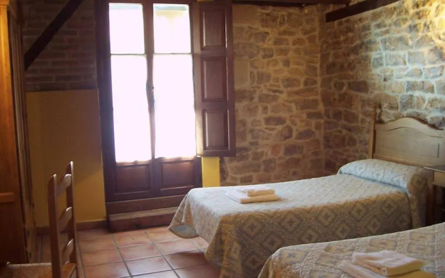 Casas Rurales La Toba
