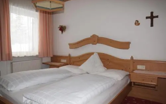 Haus Rotwandblick