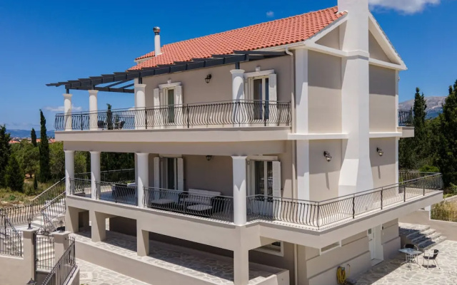 Luxury Villa Irene Metaxata