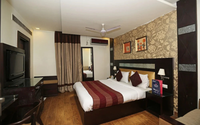 The Grand Hotel by OYO Rooms