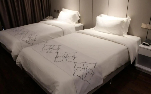 Days Inn Business Place Goldwin Yantai