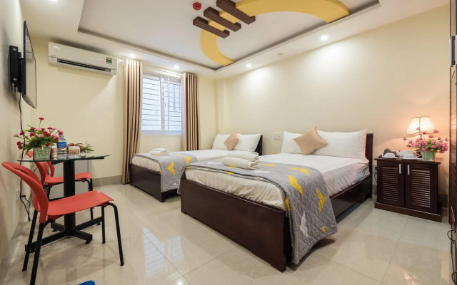 Johnny Hotel