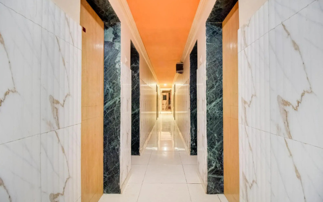 Sristi Palace by OYO Rooms