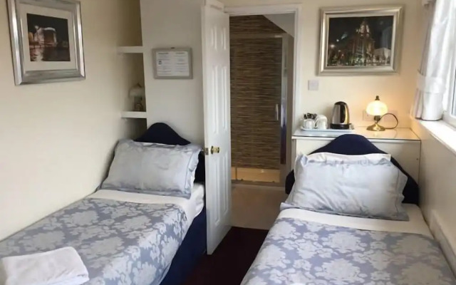 Avoncot Guest House