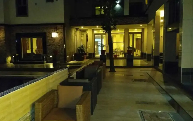 Mulligan Hotel