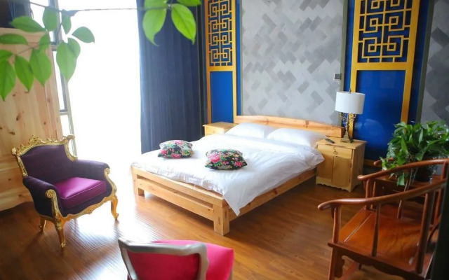 Qinglu Shangzhai Art Hotel