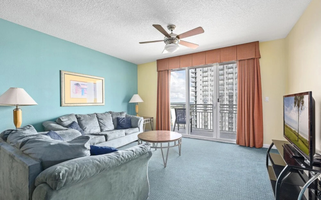 Ocean Walk 2328