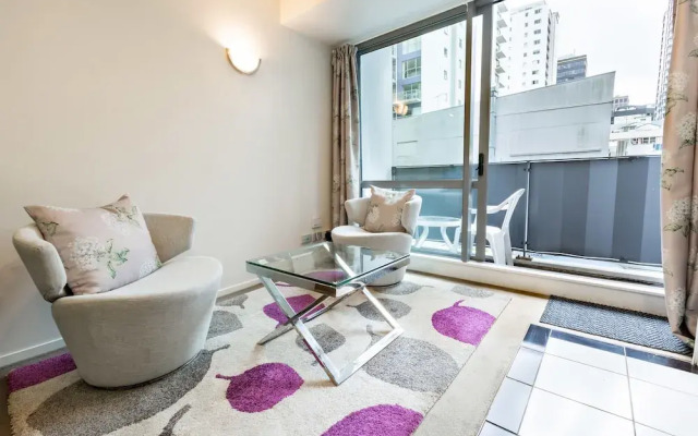 Zodiak'S Cosy Studio Apartment Near Sky