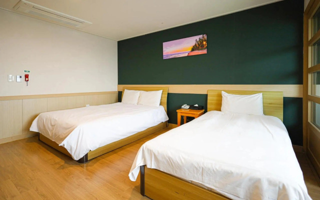 Fantastic Ocean View Sydney Hotel