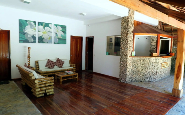 Tepanee Beach Resort