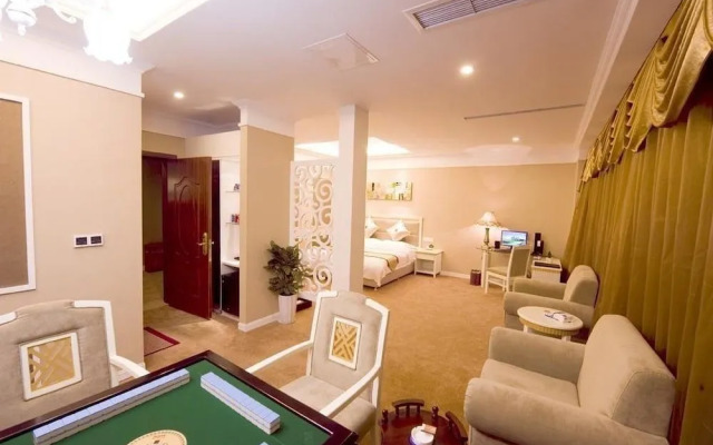 Dragon Hotel
