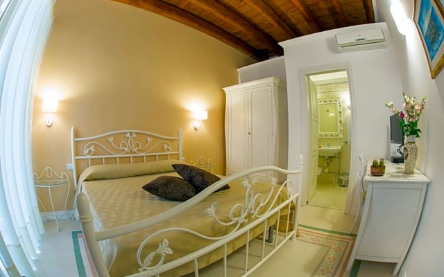 B&B Monsignore