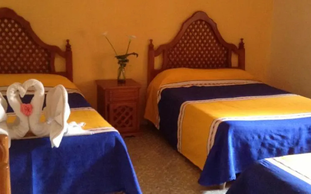 Hotel Posada Camelinas Sección Amarilla