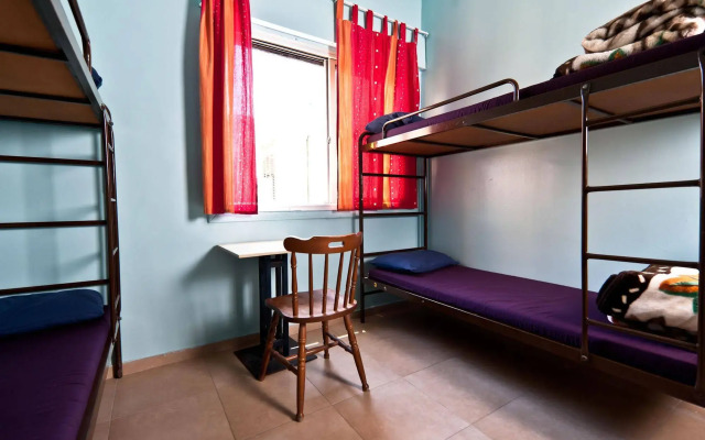Hayarkon 48 Hostel