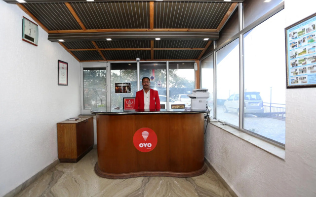 OYO 899 Dwaper Hotel