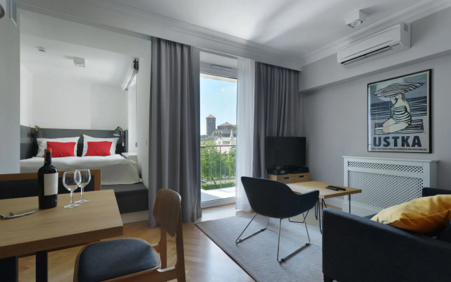 Stradonia Serviced Apartments