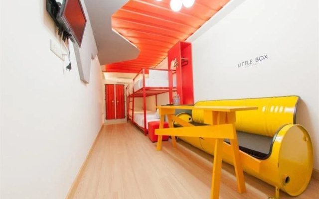 Little Box Hotel