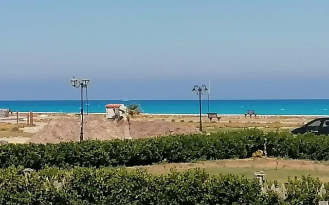 لازوردي باي الساحل الشمالي سيدي عبد الرحمن الكيلو ١٢٠