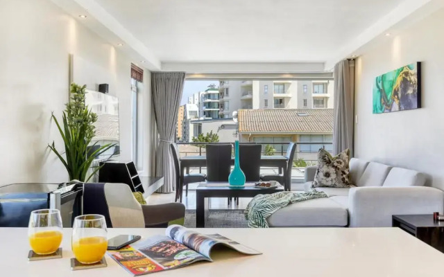 15 @ Villa Marina - Mouille Point
