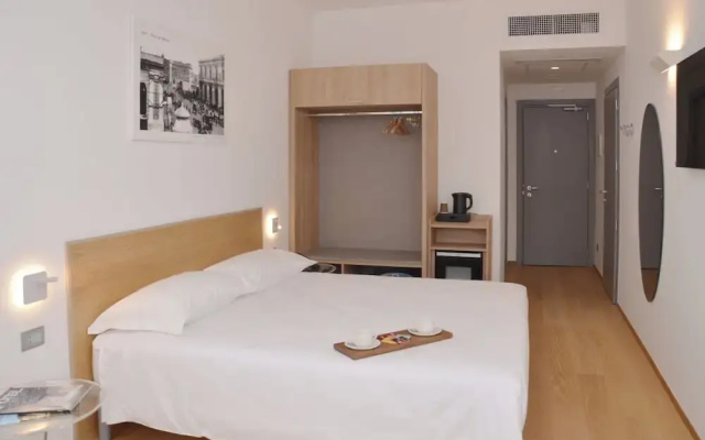 Victor Hotel