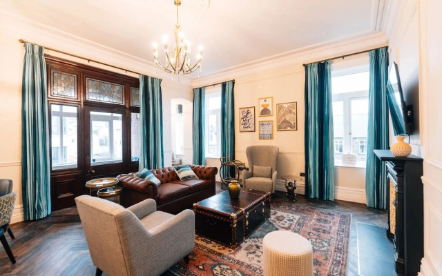 Bank Apartments