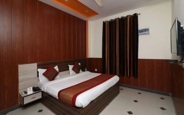 OYO 12847 Hotel Kanha Palace