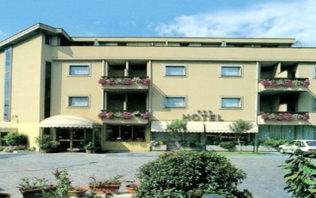 Hotel Santa Maura вид на фасад