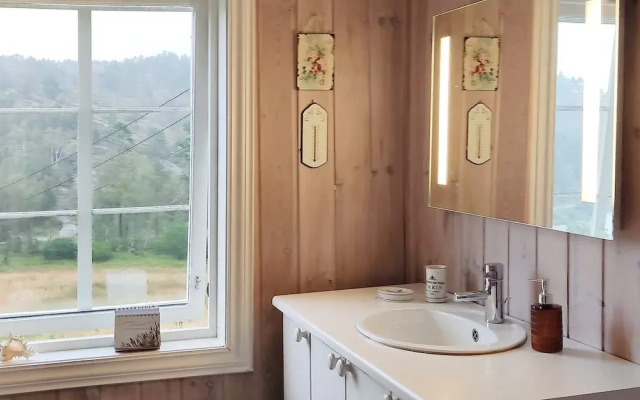 6 Person Holiday Home in Lyngdal