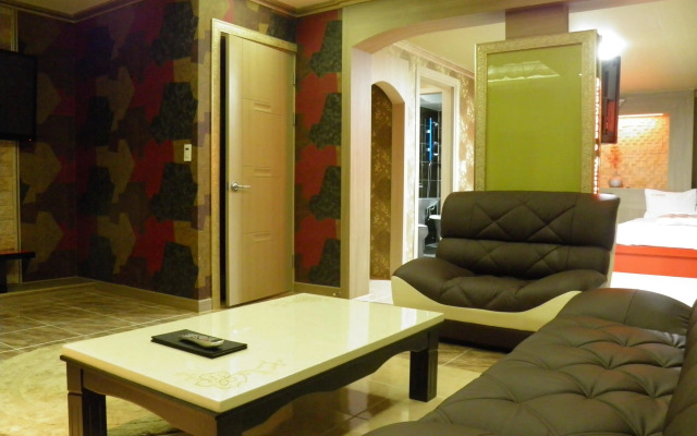 Brown Hotel