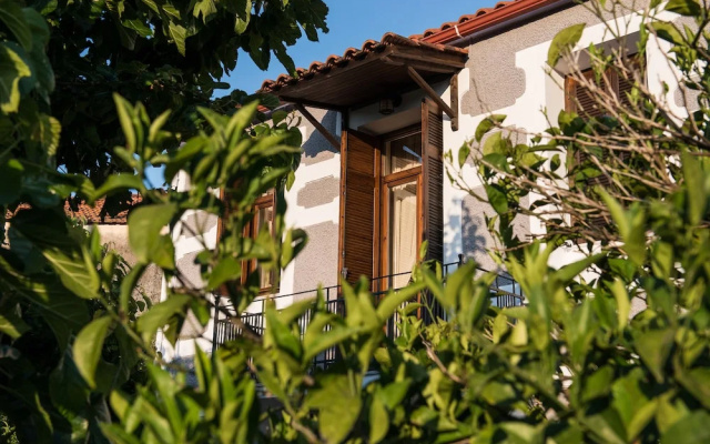 Maro's Village House, Private & Serene Stone Villa