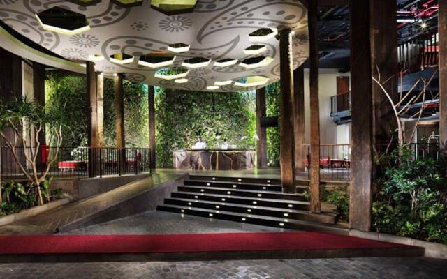Sun Island Hotel Legian вид на фасад