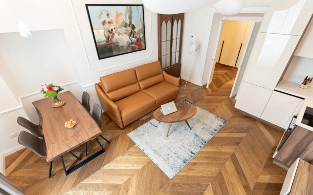 Luxury Apartments Piazza Cavour