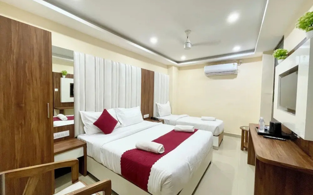 Hotel SRK - near Temple