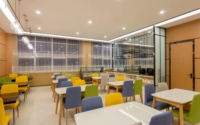 Chonpines Hotel Jining Quanmin Fitness Plaza