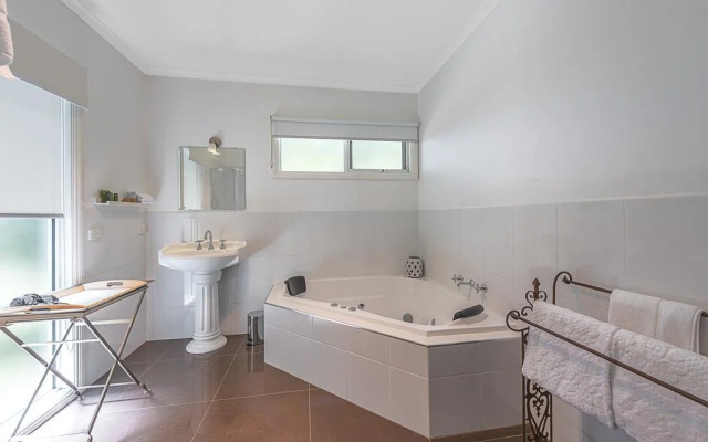 Amelina Cottages