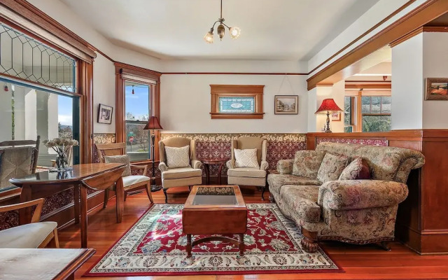 Abigail’s Bed & Breakfast Inn