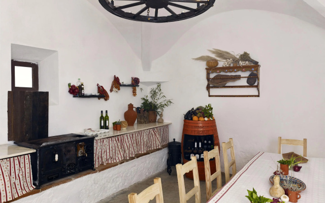 Convento do Espinheiro, Historic Hotel & Spa