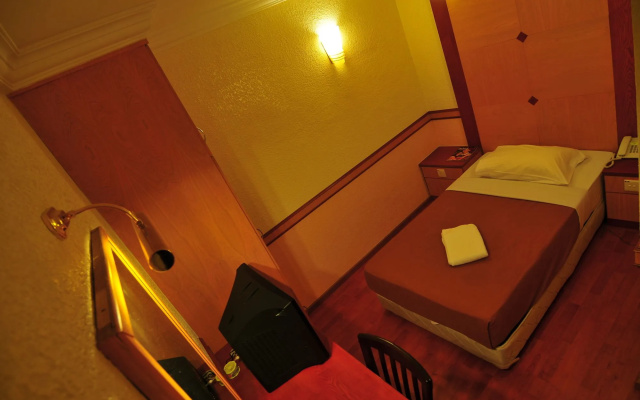 Flora Place Hotel