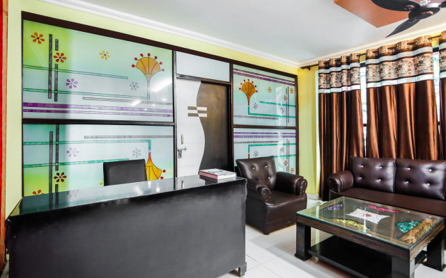 SPOT ON Hotel Harry's 1 Near Select Citywalk Mall